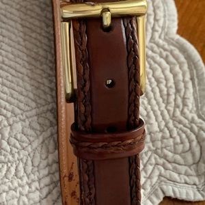 Cole Haan Men’s brown braided accent belt sz 38. leather with gold buckle.